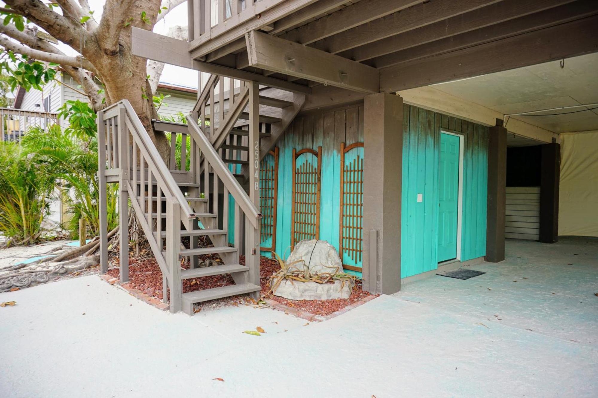 Ami Tree House Villa Bradenton Beach Buitenkant foto